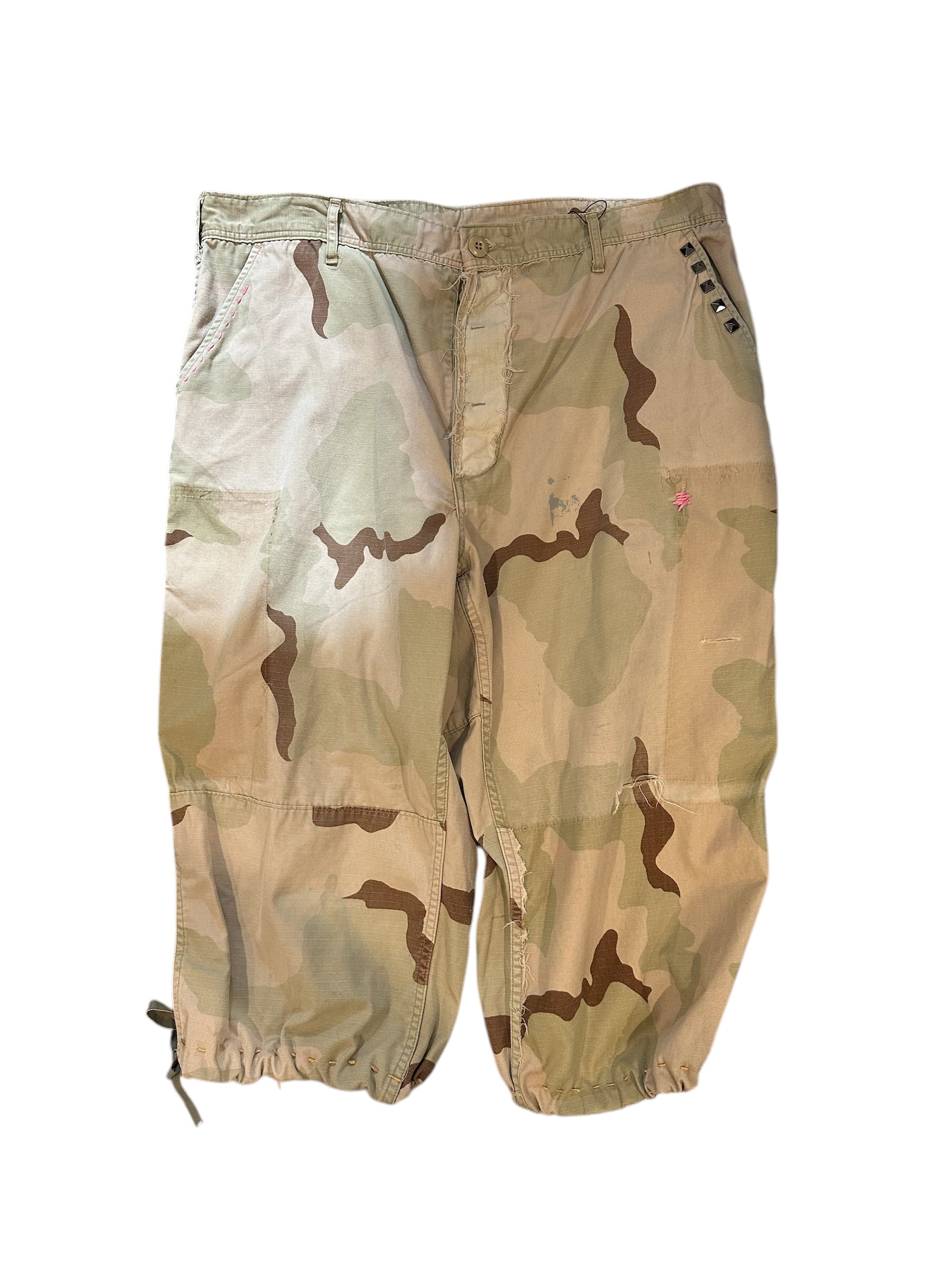 Disorderly Conduct brown camo capri pants